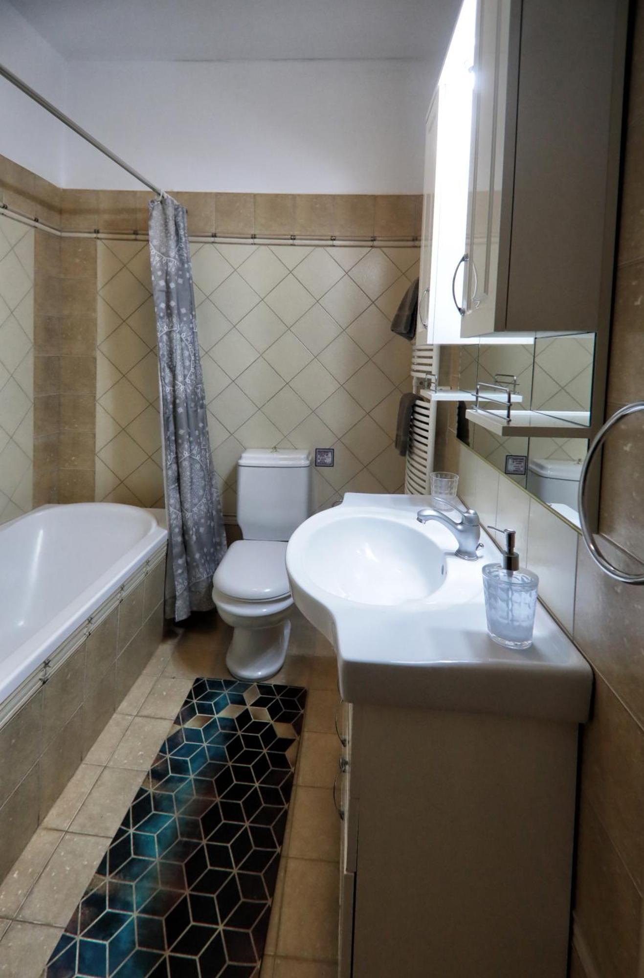 Swan Lake Front Apartment Kastoria Exterior foto